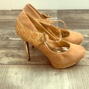 🔴Red Circle Heels🔴